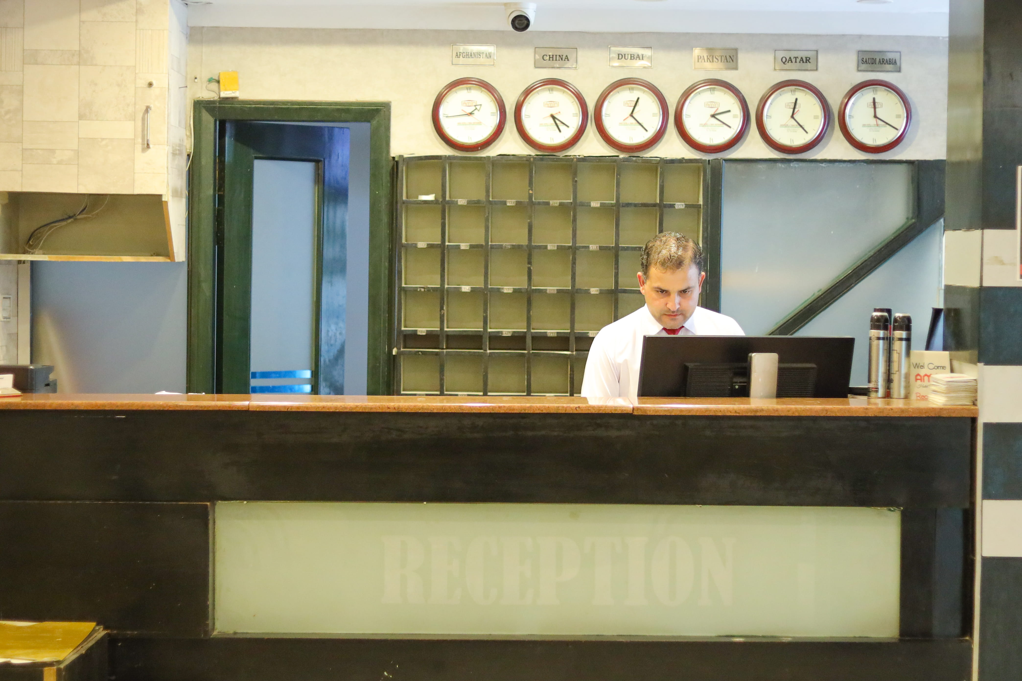 24/7 Reception