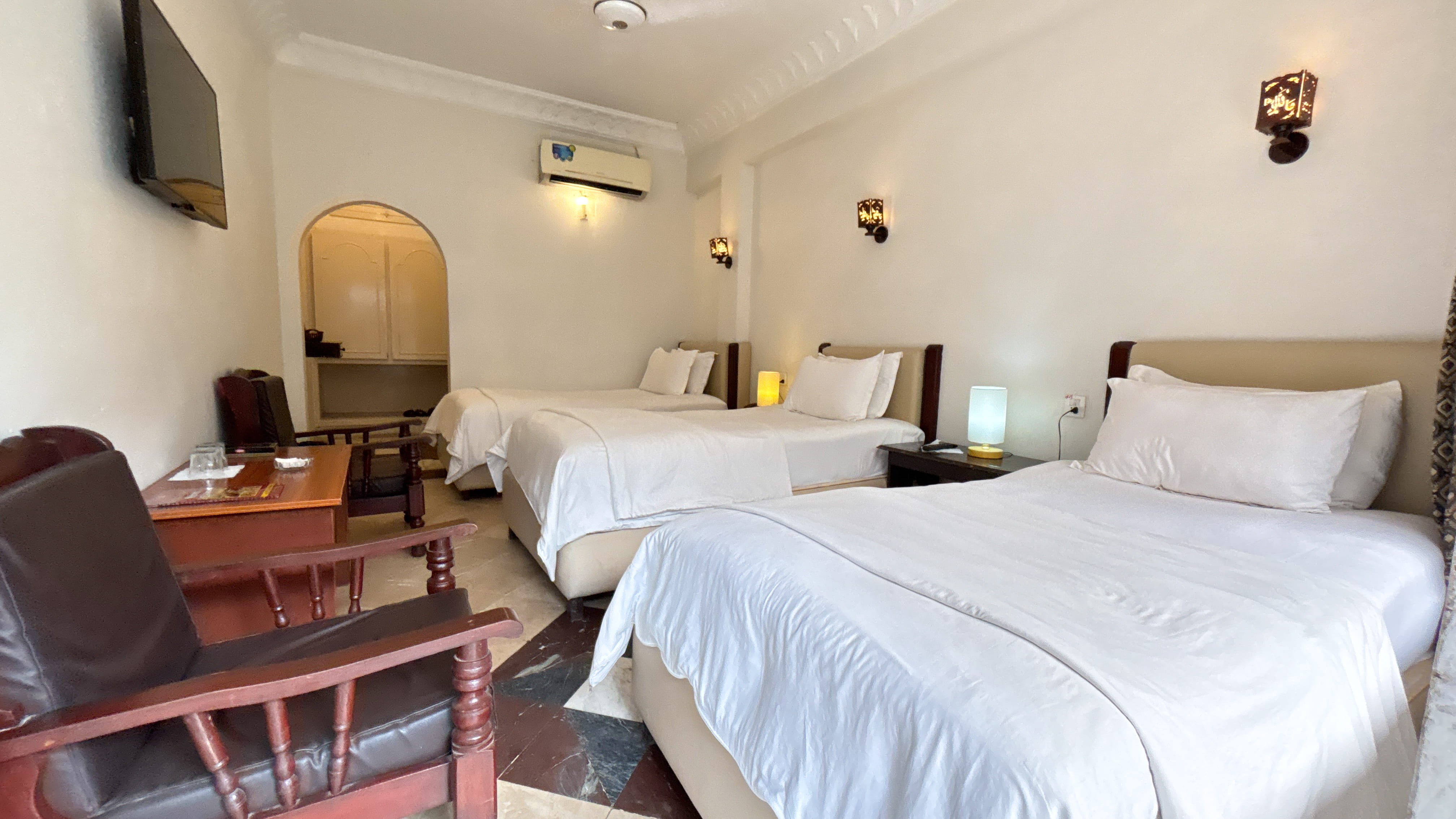Deluxe Three Bed Room